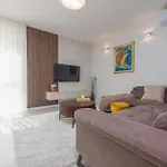 Tatil Evi Front In *