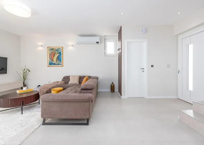 Amazing In Hébergement de vacances Sukošan